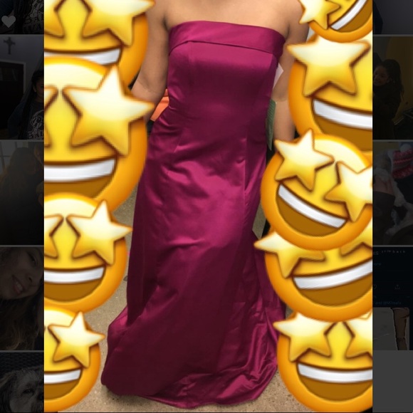 ❤️ Fuchsia Pink Gown - Picture 3 of 5